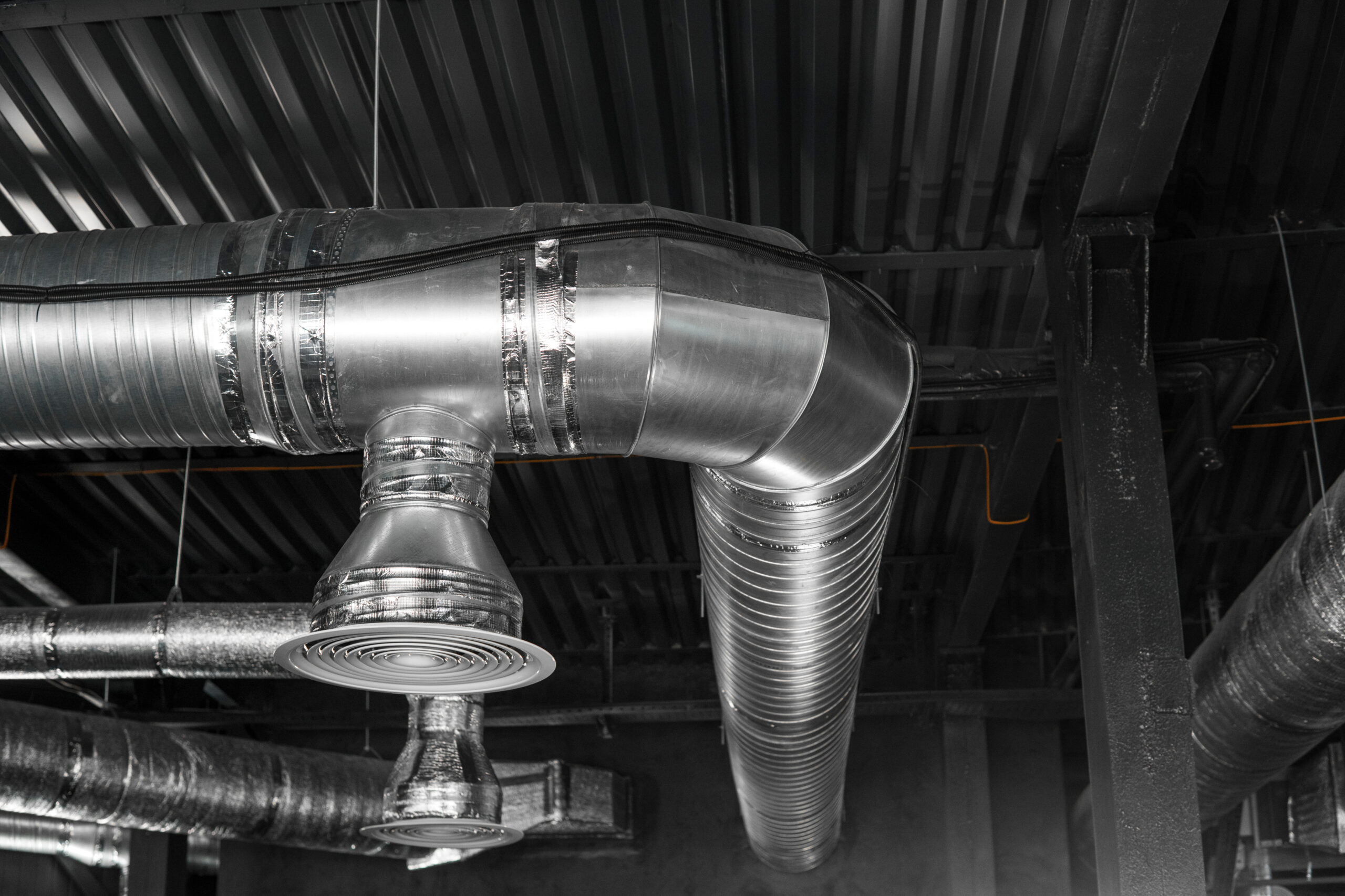 The Link Between Leaky Ducts and High Cooling Bills